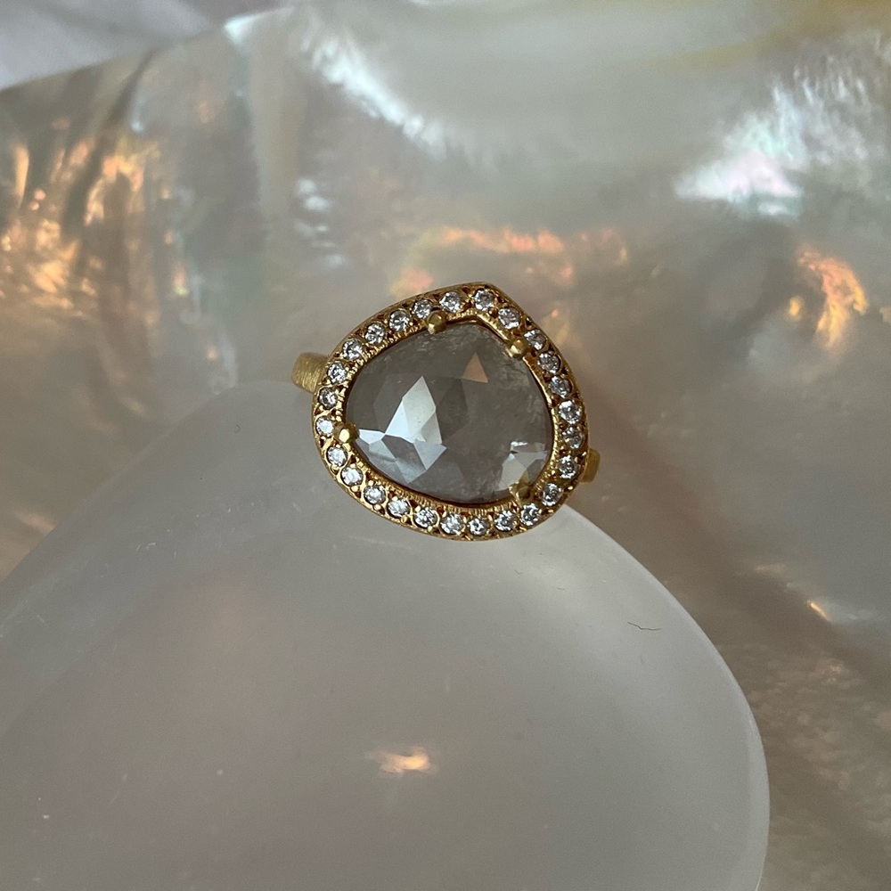 Yasuko Azuma 18k gold & large diamond halo ring, rose cut checkerboard cut, 7 - Picture 3 of 15